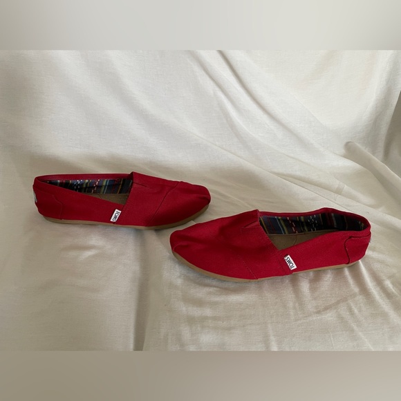 TOMS Classic Canvas slip-ons - Picture 2 of 6